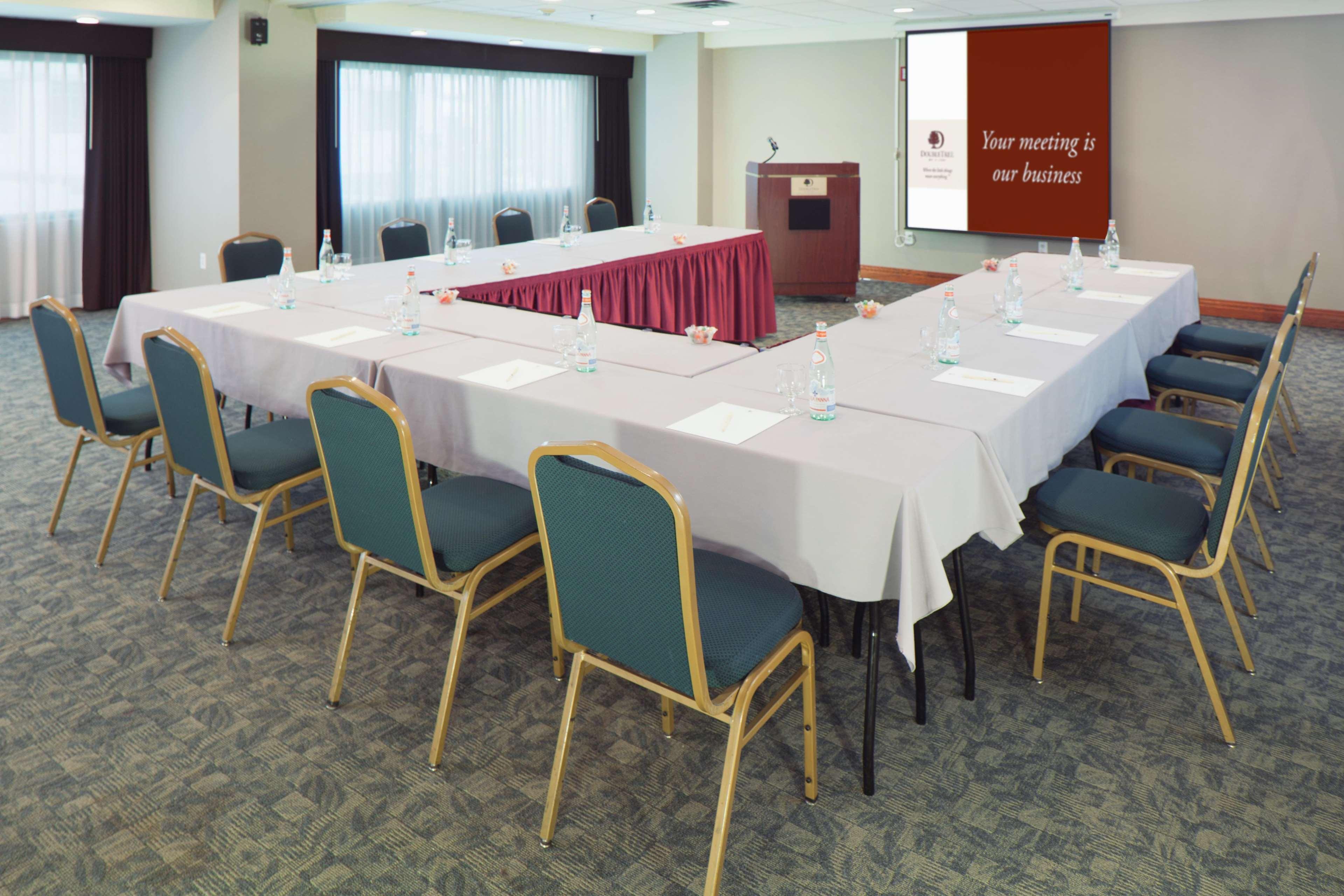 Doubletree By Hilton Hotel & Suites Jersey City Business bild
