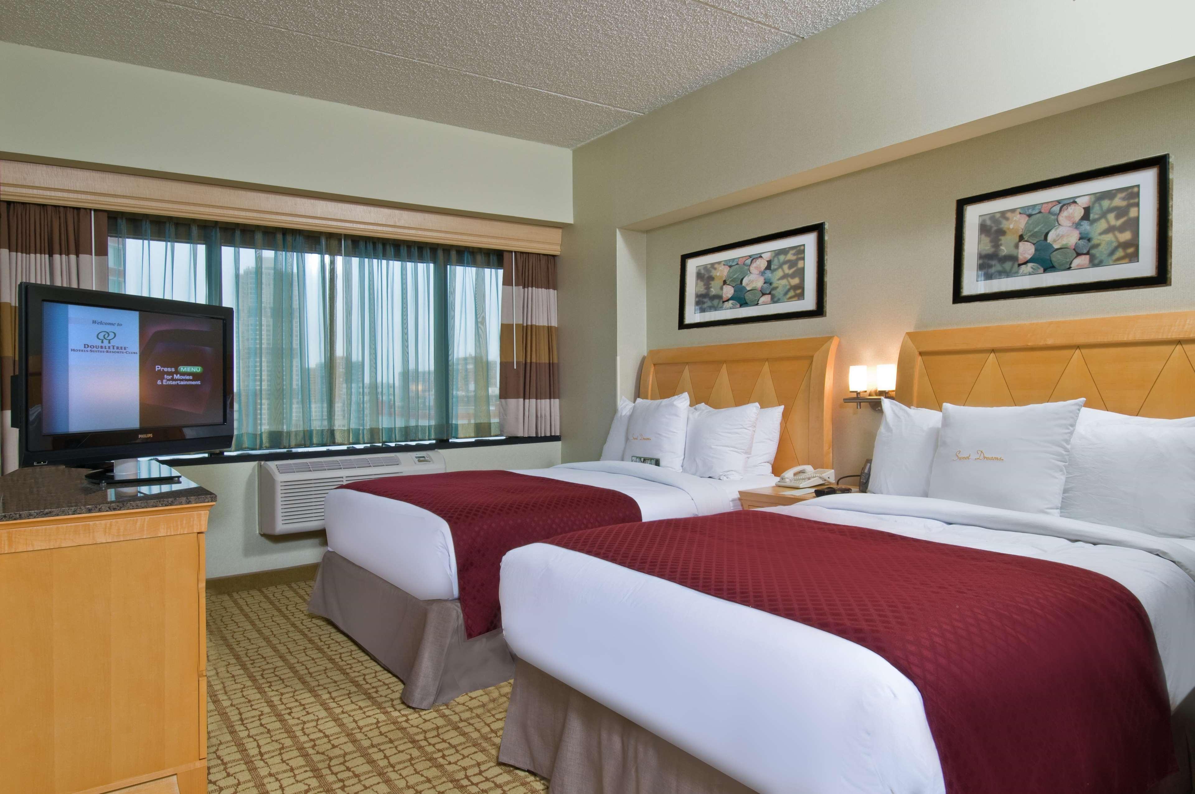 Doubletree By Hilton Hotel & Suites Jersey City Exteriör bild