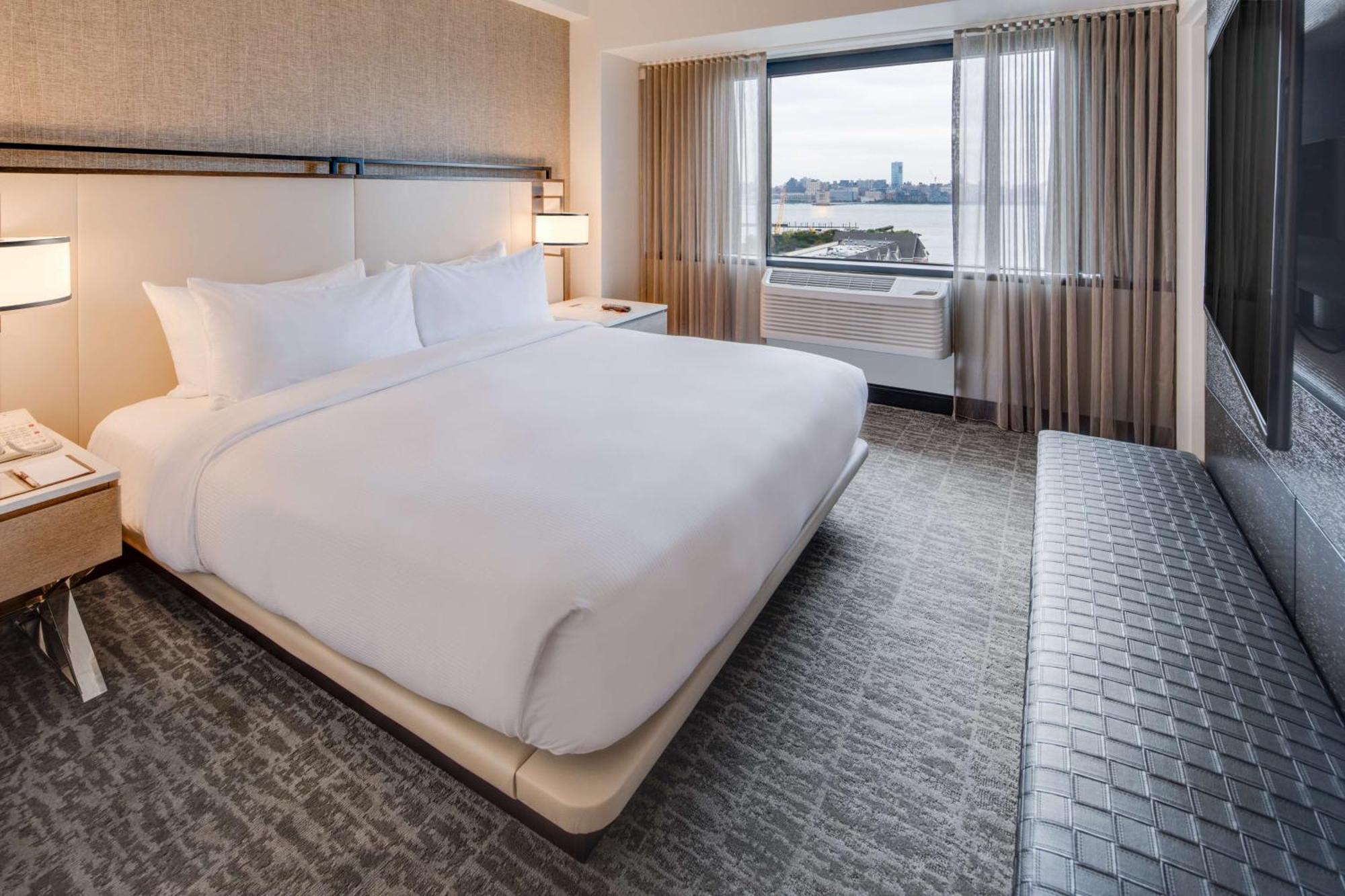 Doubletree By Hilton Hotel & Suites Jersey City Exteriör bild